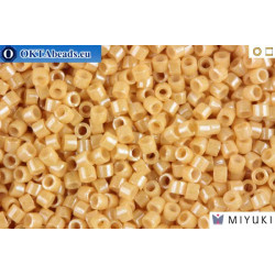MIYUKI Beads Delica Ceylon Beige 11/0 (DB205)