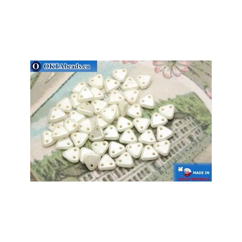Triangle Beads white luster (L03000) 6mm